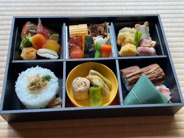 穴子寿司弁当